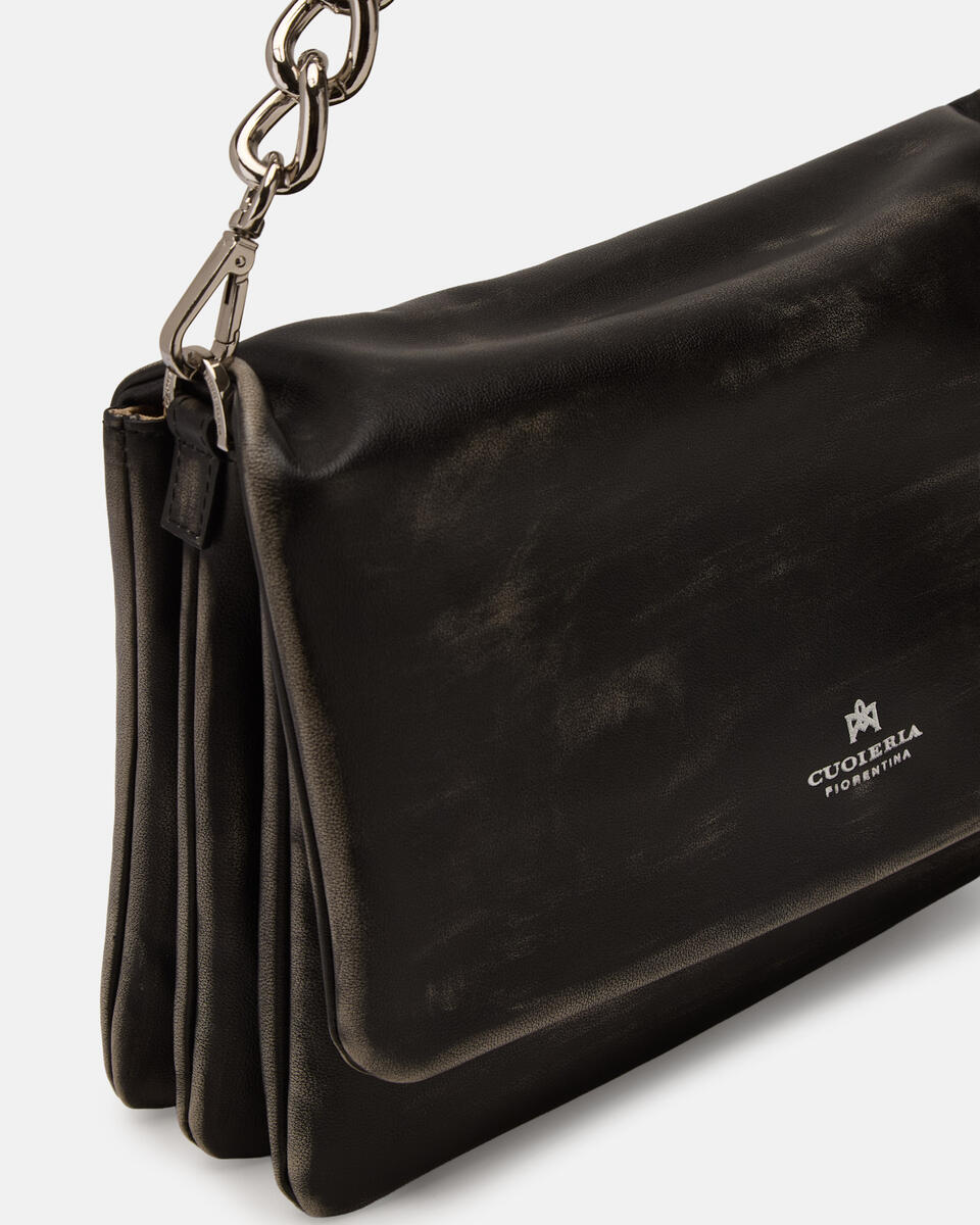 Patty large flap vitello Texas Nero  - Messenger - Borse Donna - Borse - Cuoieria Fiorentina