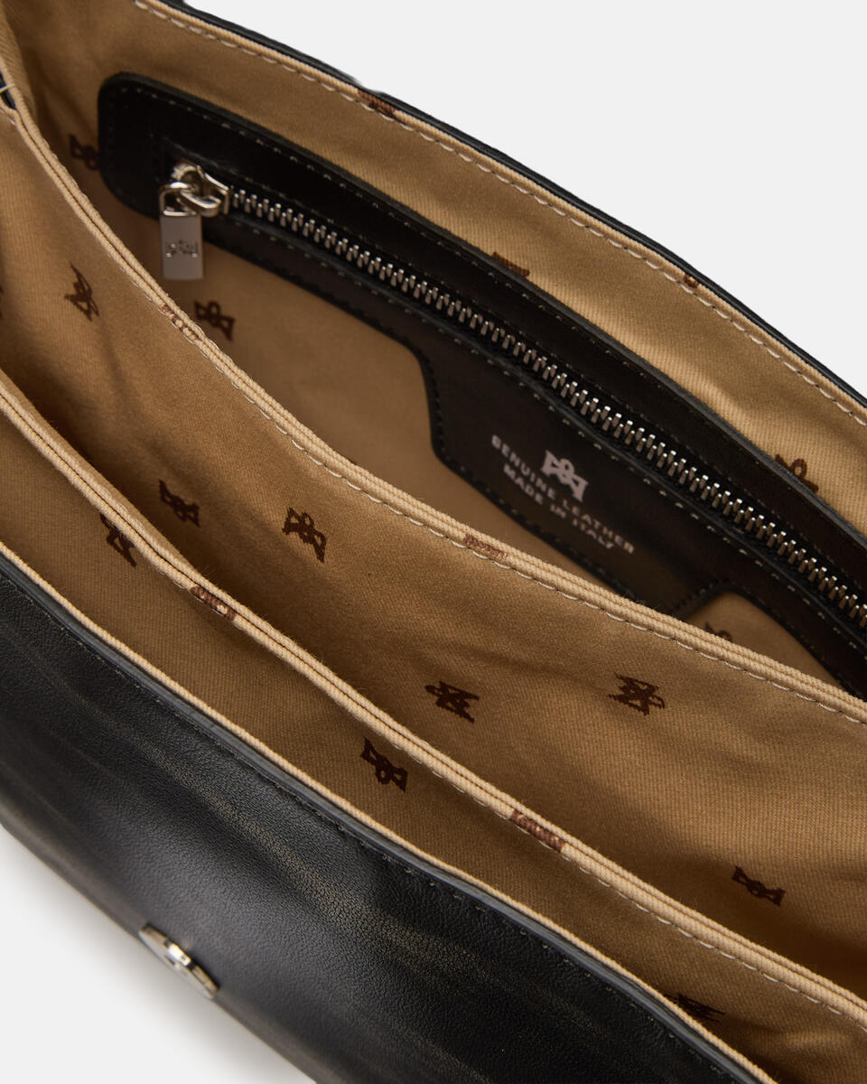 Patty large flap vitello Texas Nero  - Messenger - Borse Donna - Borse - Cuoieria Fiorentina