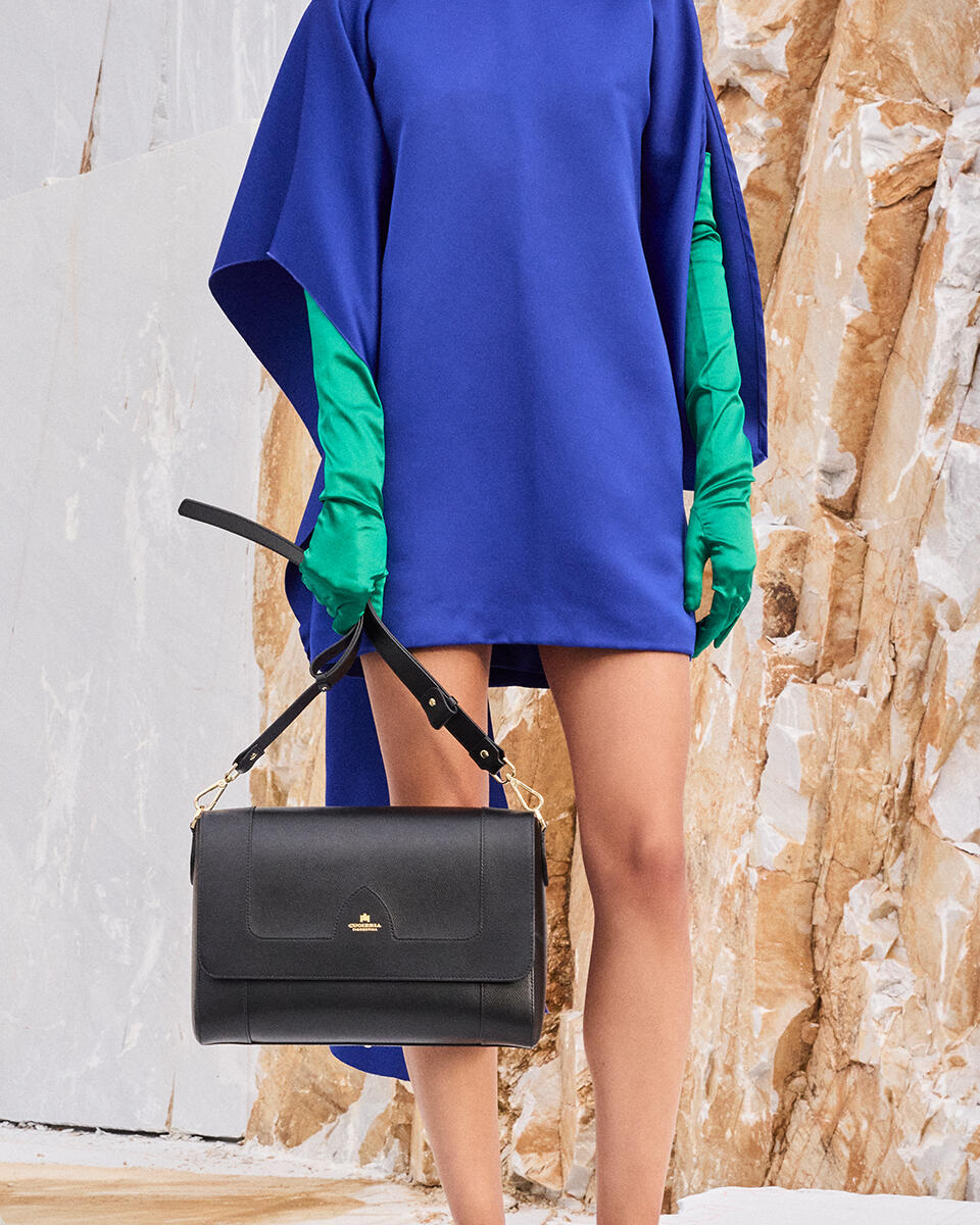 FLAP BAG Black  - Shoulder Bags - Women's Bags - Bags - Cuoieria Fiorentina